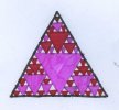 Le triangle de Sierpinski par une géomètre anonyme de 6ème C